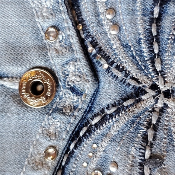 Revolution  by Revolt distressed 5 pckt jewel studded denim shorts Girls… - Picture 2 of 10